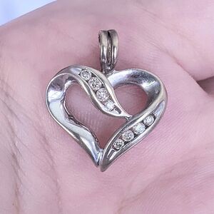 10K solid white gold diamond heart pendant